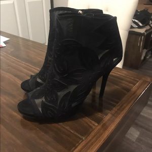 Black Open Toe Jessica Simpson  Heels! Size 8!